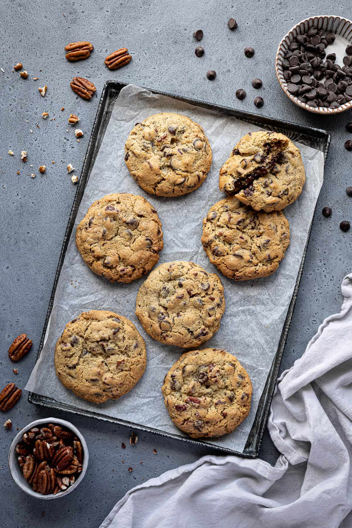 Pecan & Chocolate Chip Cookies