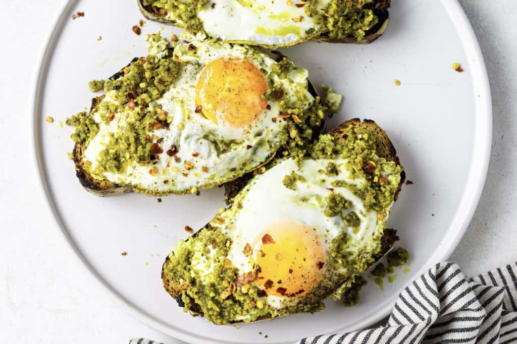 pesto eggs