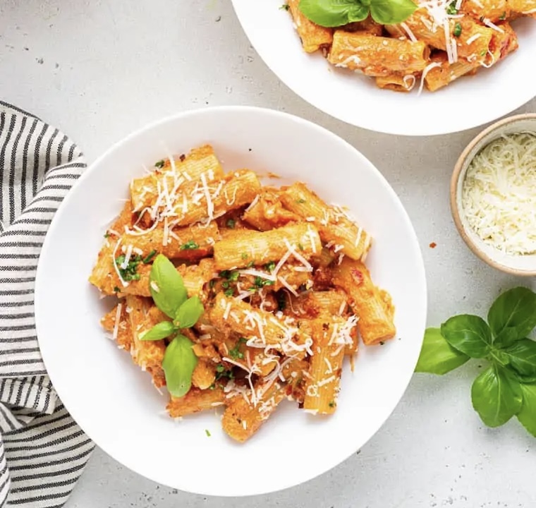 Spicy Lemon Vodka Sauce With Rigatoni